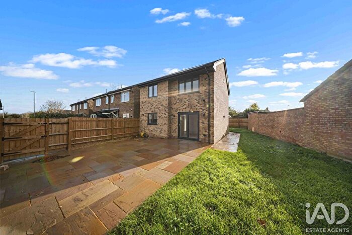 3 Bedroom Detached House For Sale In Northfield Park, Soham, Cambridgeshire, CB7