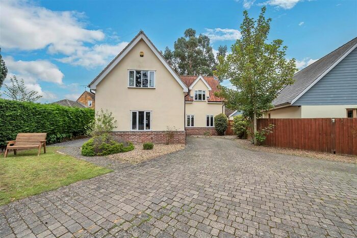 4 Bedroom Detached House For Sale In Pakenham Road, Great Barton, Bury St. Edmunds, IP31