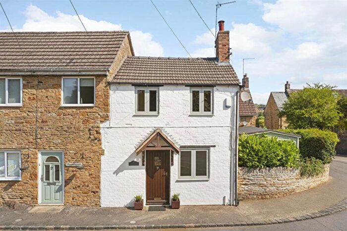 1 Bedroom Cottage For Sale In Humfrey Lane, Boughton, Northampton, NN2