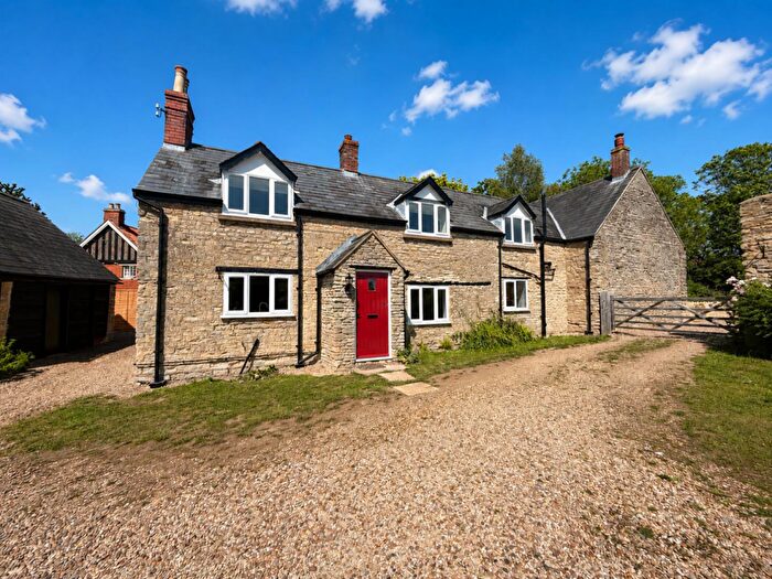 3 Bedroom Detached House To Rent In Chase Park Road, Yardley Hastings, Northamptonshire, NN7