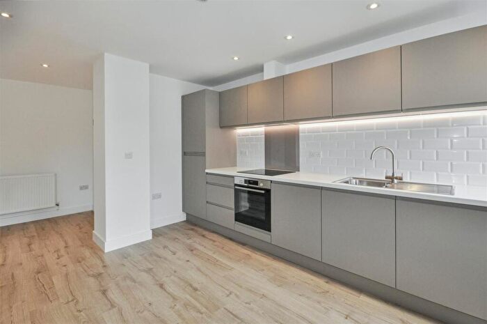 2 Bedroom Apartment To Rent In Waterside House, Queensway, Leamington Spa, CV31
