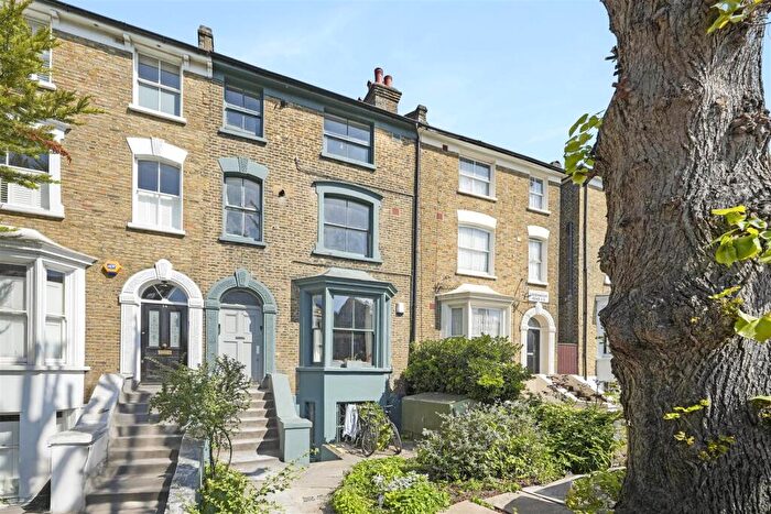 1 Bedroom Flat To Rent In Greenwood Road, London Fields, E8