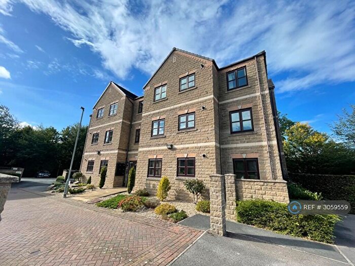 2 Bedroom Flat To Rent In Waterloo, Huddersfield, HD5