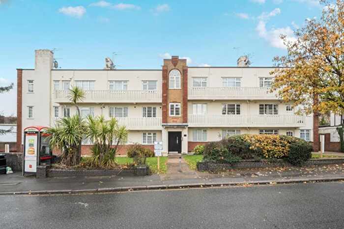 2 Bedroom Flat For Sale In Princes Drive, Warwick Court Princes Drive, HA1