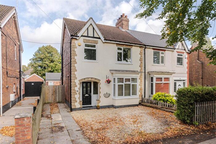 4 Bedroom Semi-Detached House For Sale In Lloyds Avenue, Scunthorpe, DN17