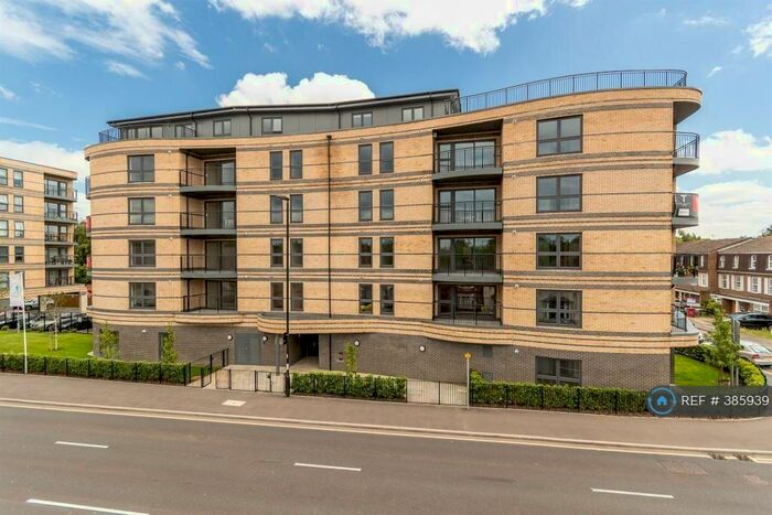 2 Bedroom Flat To Rent In Trevithick, Slough, SL1