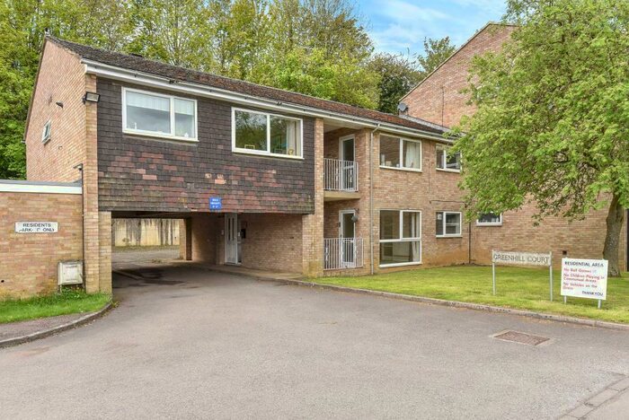 2 Bedroom Apartment To Rent In Greenhill Court, Banbury, OX16