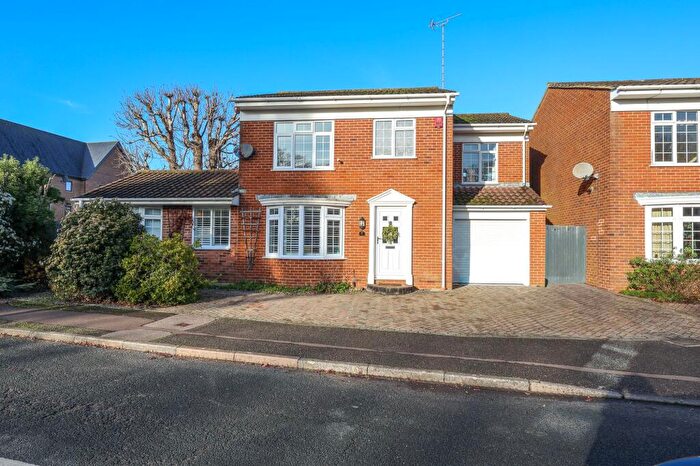 4 Bedroom Detached House For Sale In Rolfe Drive, Burgess Hill, RH15