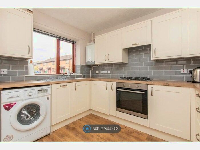 2 Bedroom Semi-Detached House To Rent In Porters Walk, Nottingham, NG3