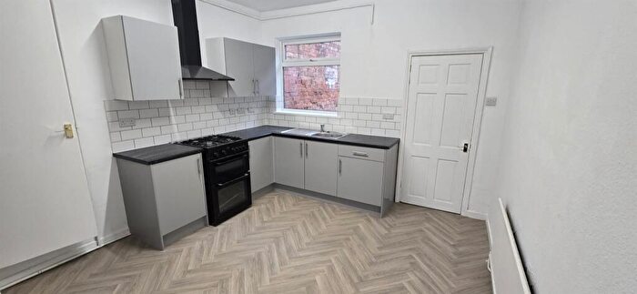 3 Bedroom House To Rent In Palin Street, Nottingham, NG7