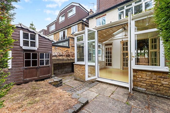 4 Bedroom Semi-Detached House To Rent In West Park Avenue, Richmond, TW9