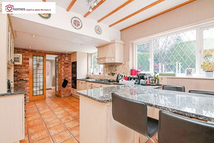5 Bedroom Detached House For Sale In Fairyfield Avenue, Birmingham, B43
