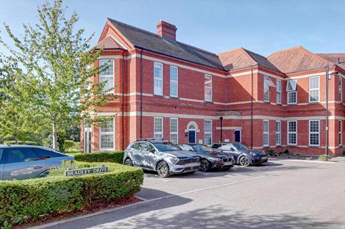 2 Bedroom Flat For Sale In Bradley Drive, Hellingly, BN27