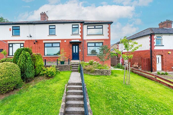 3 Bedroom Semi Detached House For Sale In Holcombe Road, Rossendale, BB4