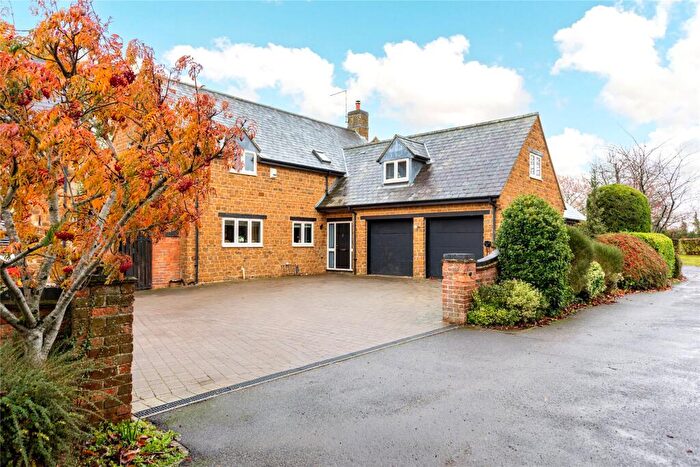 4 Bedroom Detached House For Sale In Banbury Lane, Cold Higham, Towcester, Northamptonshire, NN12