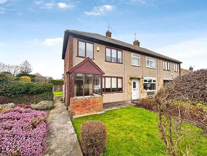 3 Bedroom End Terrace House For Sale In Glendale Drive, Bradford, BD6