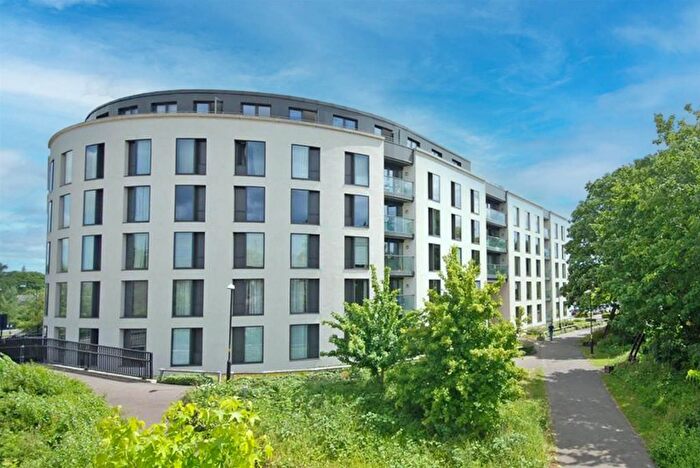 1 Bedroom Flat To Rent In St James Walk, Cheltenham, GL50