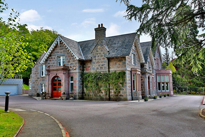 3 Bedroom House To Rent In North Deeside Road, Aberdeen, AB15