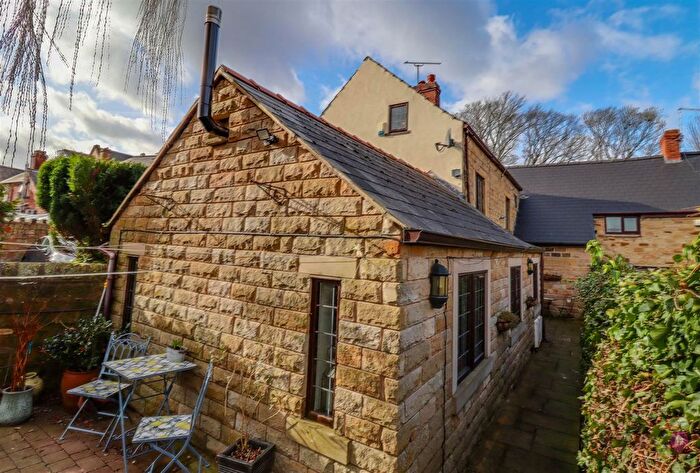 3 Bedroom Semi-Detached House For Sale In Garden Walk, Beighton, Sheffield, S20