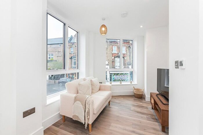 1 Bedroom Flat For Sale In Brockley Cross, Brockley, London, SE4