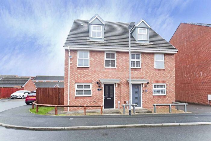3 Bedroom Town House For Sale In Wattie Moore Grove, Hartlepool, TS24
