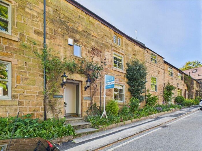 2 Bedroom Cottage For Sale In Main Street, Badsworth, Pontefract, WF9