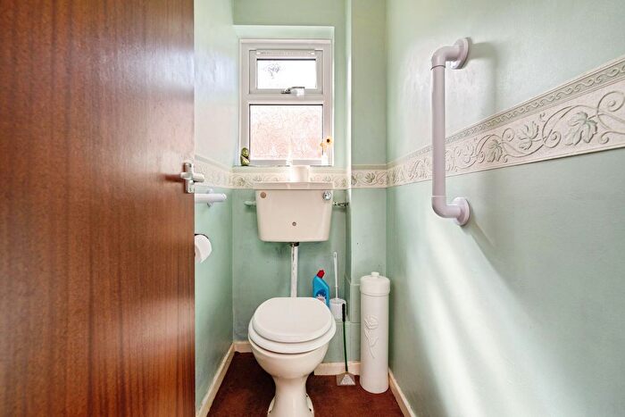 2 Bedroom Bungalow For Sale In Twiss Close, Diss, IP22