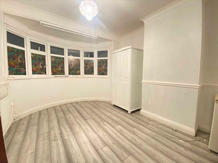 Property To Rent In Blackmore Avenue, Southall, UB1