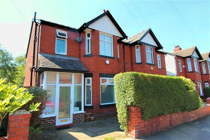 3 Bedroom Semi-Detached House To Rent In Ashburn Road, Heaton Norris, Stockport, SK4