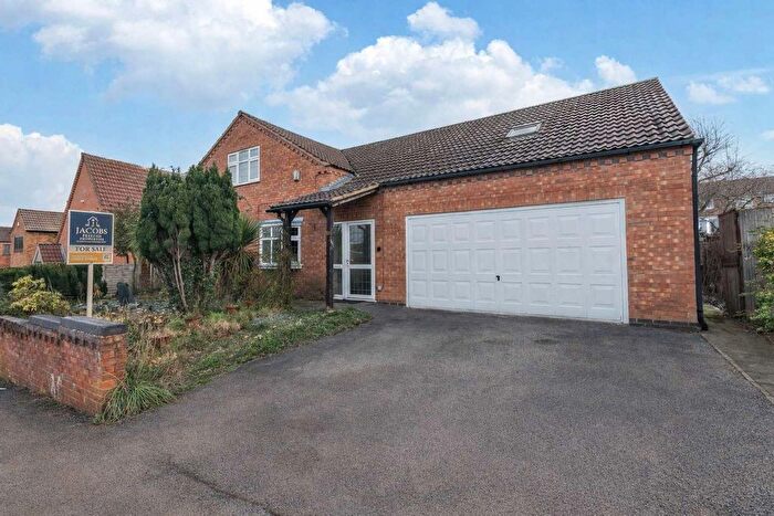 5 Bedroom Detached House For Sale In Derwent Avenue, Mansfield, Nottinghamshire, NG18