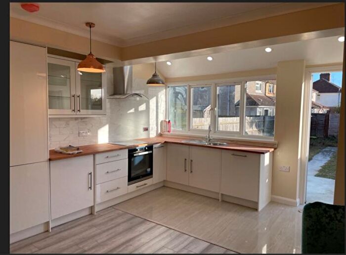 4 Bedroom House To Rent In Donnington Bridge Road, Oxford, OX4