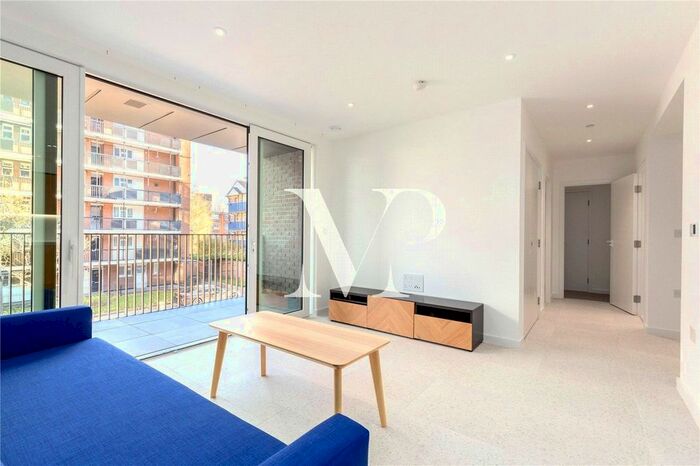 2 Bedroom Flat To Rent In Georgette House, The Silk District, Sidney Street, London, E1