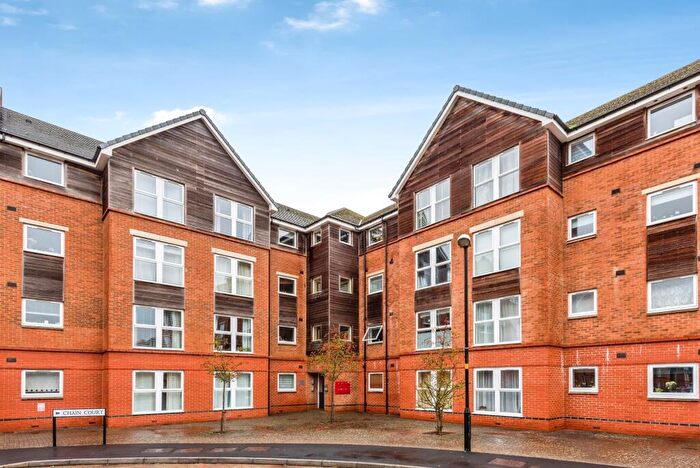 2 Bedroom Apartment To Rent In Old Town, SN1