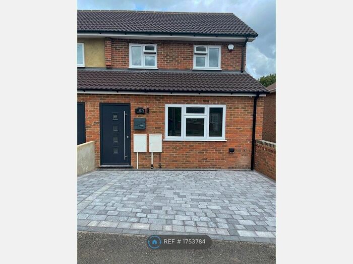 4 Bedroom End Of Terrace House To Rent In Princess Road, Woking, GU22
