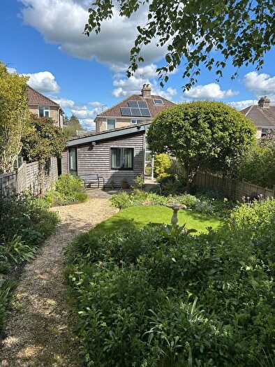 4 Bedroom Semi-Detached House For Sale In Pound Pill, Corsham, SN13