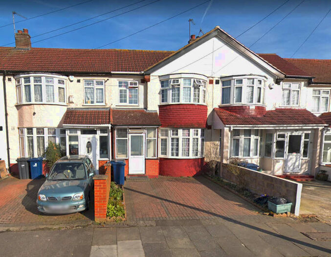 4 Bedroom Terraced House To Rent In Ascot Gardens, Southall, UB1
