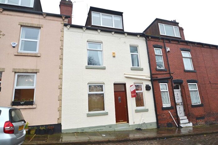 2 Bedroom Terraced House To Rent In Vicarage View, Kirkstall, Leeds, LS5