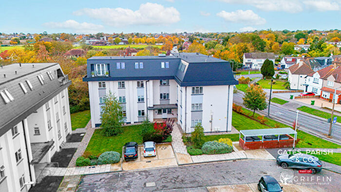 2 Bedroom Penthouse For Sale In Judith Ann Court, Upminster, ***Penthouse Apartment***, RM14