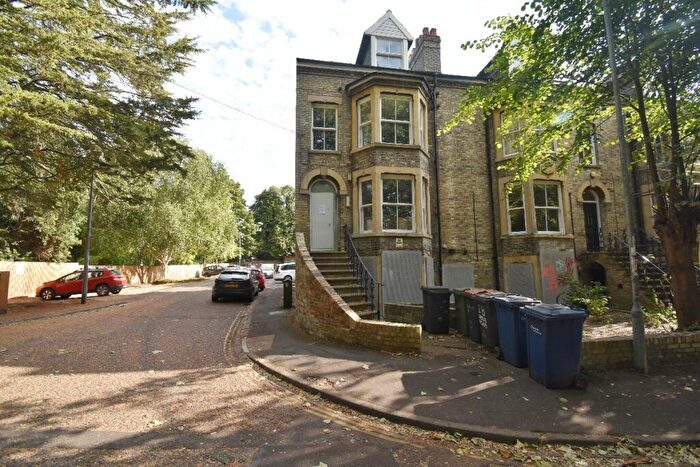 1 Bedroom Apartment For Sale In Carlyle Road, Cambridge, CB4