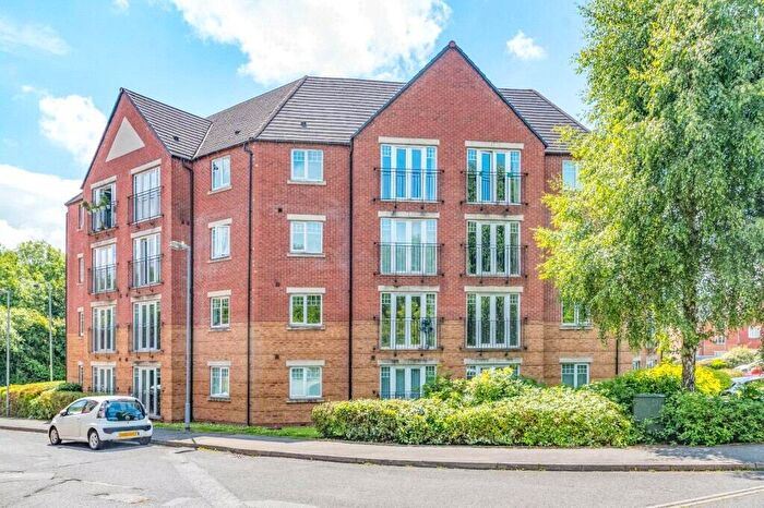 2 Bedroom Flat For Sale In Hedgerow Close, Redditch, Worcestershire, B98