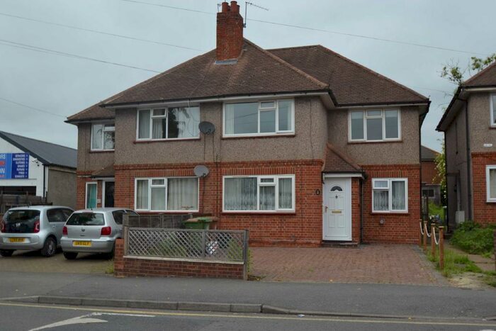 2 Bedroom Maisonette To Rent In Oakhill Road, Sutton, Surrey, SM1