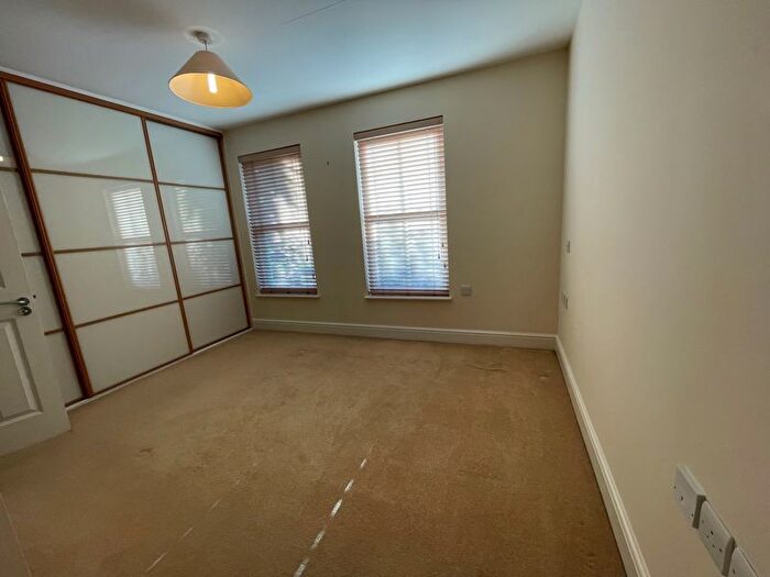 2 Bedroom Flat To Rent In Anchor Court, Poundfield Lane, Cookham, Maidenhead, SL6