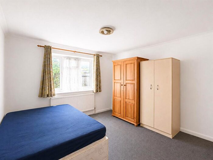 Studio To Rent In Cross Lances Road, Hounslow, TW3