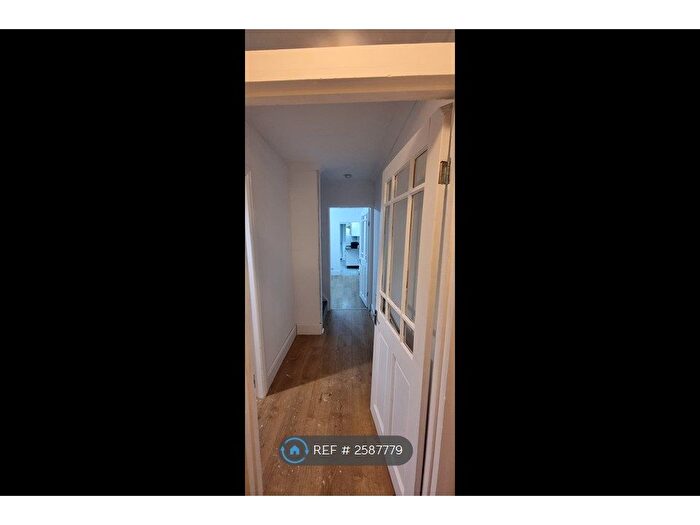 4 Bedroom Terraced House To Rent In Britton Street, Gillingham, ME7