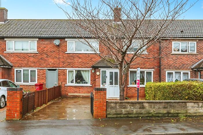 3 Bedroom Terraced House For Sale In Burghley Road, Scunthorpe, DN16