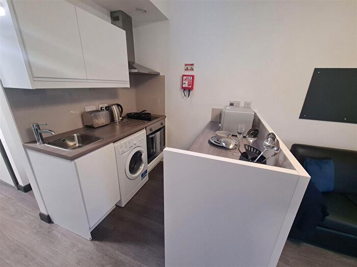 Studio To Rent In St. James Street, Newcastle Upon Tyne, NE1