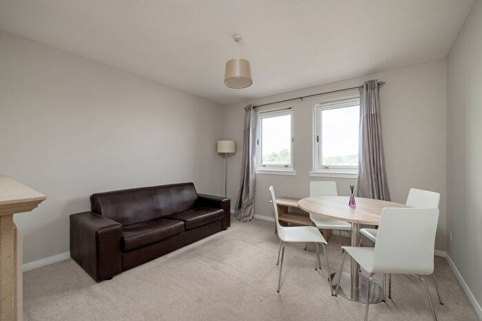 1 Bedroom Flat For Sale In / Gorgie Road, Edinburgh, EH11