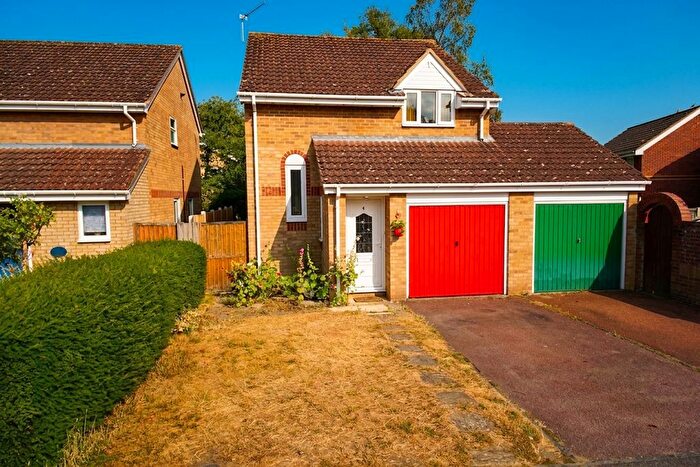 3 Bedroom Detached House For Sale In Rigby Close, Framingham Earl, Norwich, NR14