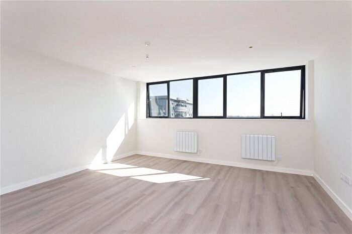 1 Bedroom Flat To Rent In Roebuck House, Roebuck Close, Portsmouth, PO6