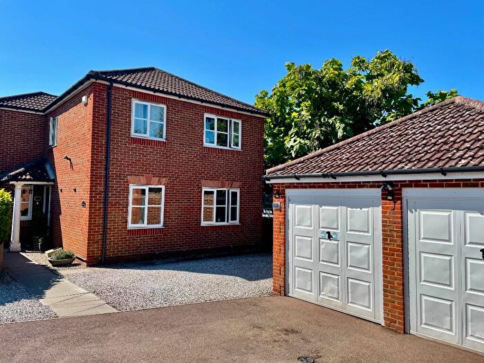4 Bedroom Detached House For Sale In Nursery Gardens, Broadstairs, Kent, CT10